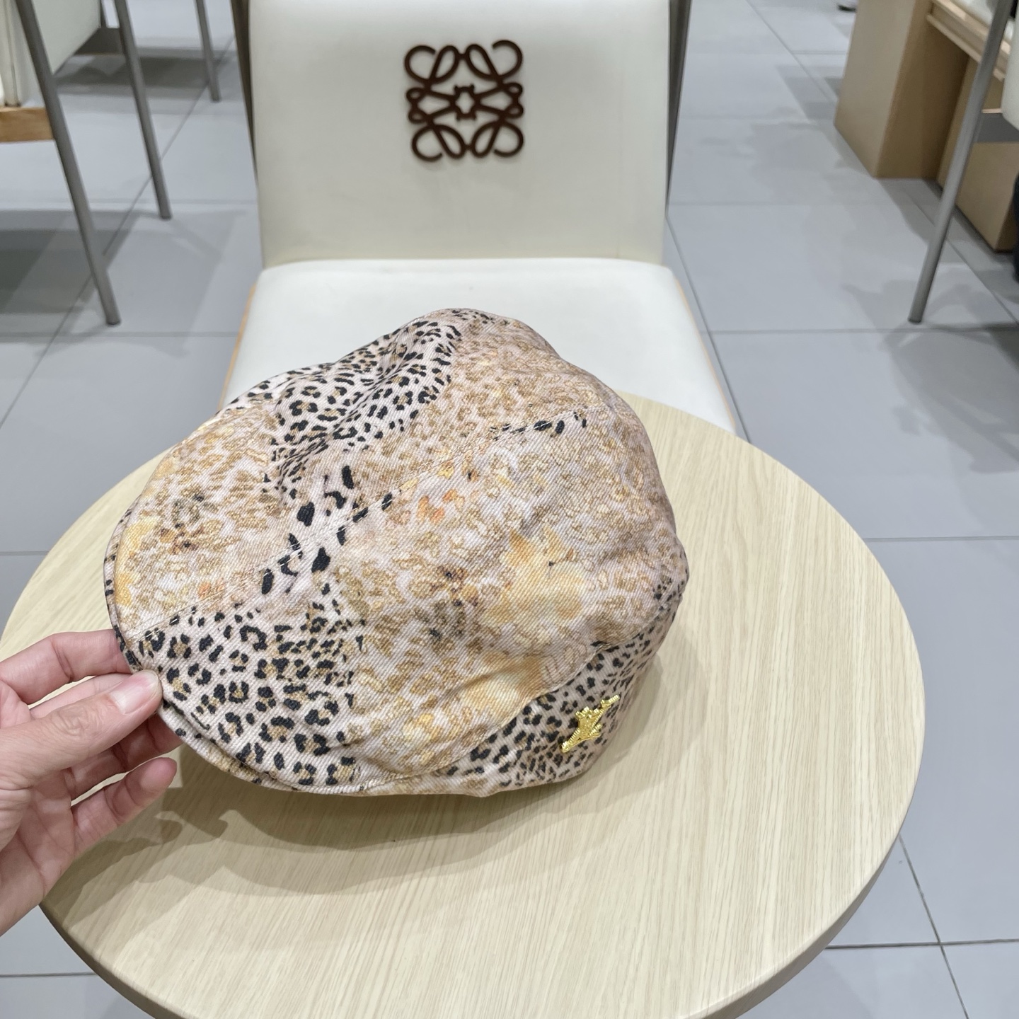  Lv路易威登时髦街头豹纹蕾丝拼接做旧破洞前进帽女辣妹透气显脸小贝雷帽子夏