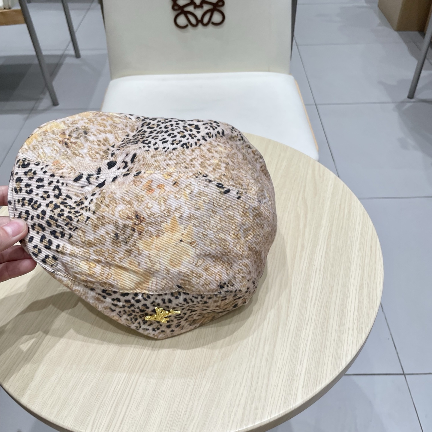  Lv路易威登时髦街头豹纹蕾丝拼接做旧破洞前进帽女辣妹透气显脸小贝雷帽子夏