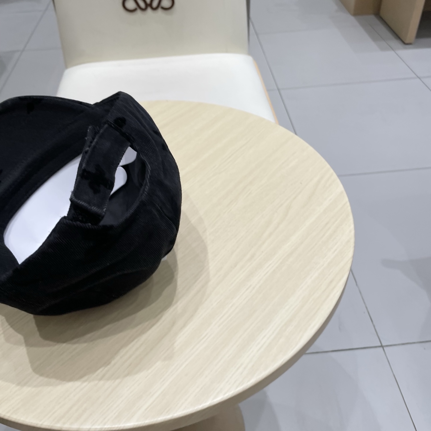 LV路易威登新款牛仔棒球帽洗水牛仔风街头风十足更符合现在时尚小哥哥小姐姐的style，机场街拍超飒！