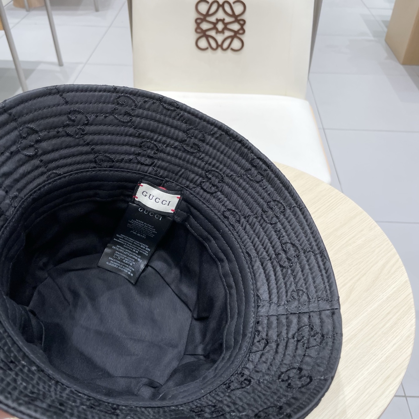 原单品质
GUCCI古奇渔夫帽👒官网新品Gucci渔夫帽火爆来袭 工艺非常精美 高档大气上档次！低调奢华