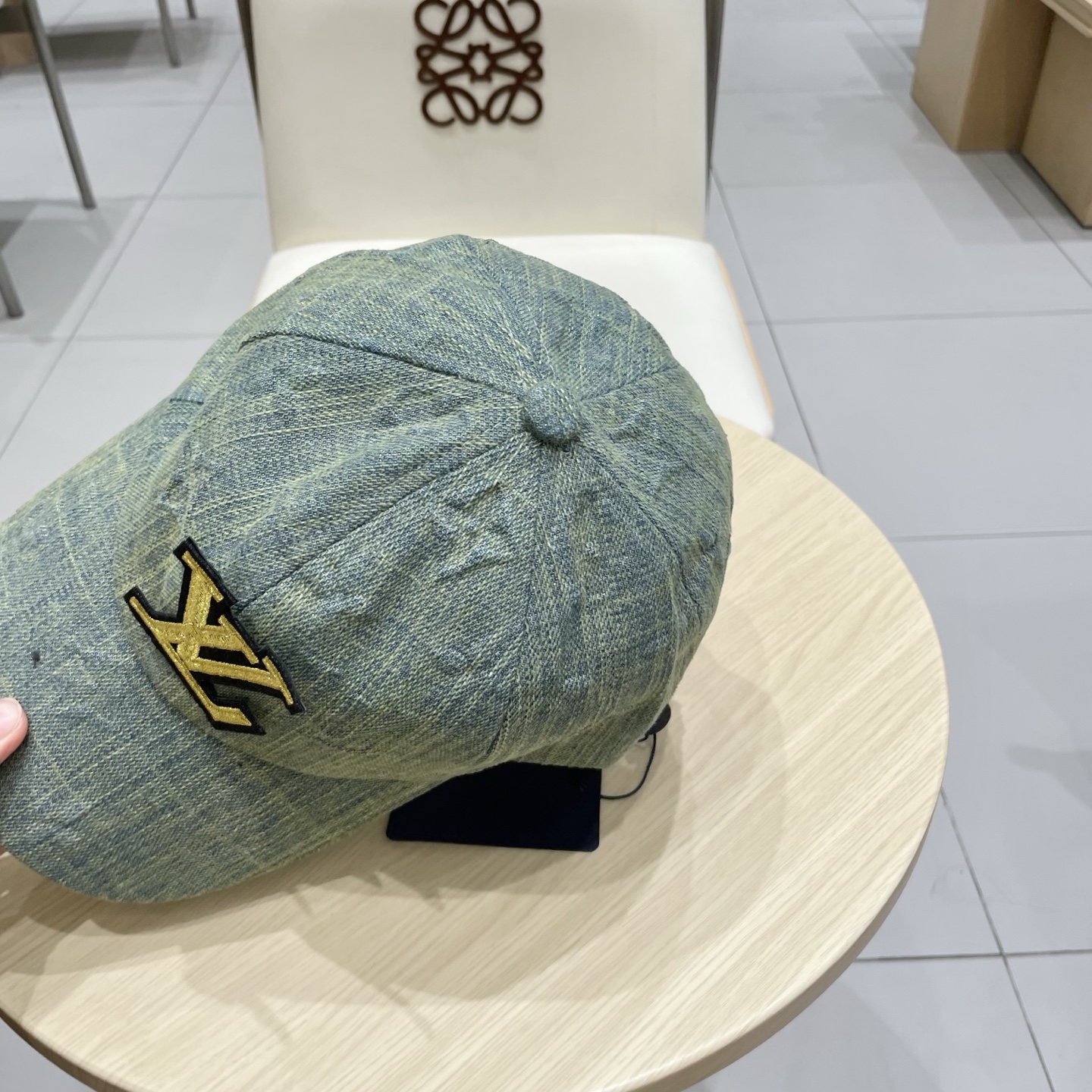  LV路易威登官网同步高版本 新款牛仔棒球帽🧢
火爆技术升级，洗水牛仔风街头风十足
更符合现在时尚小哥哥