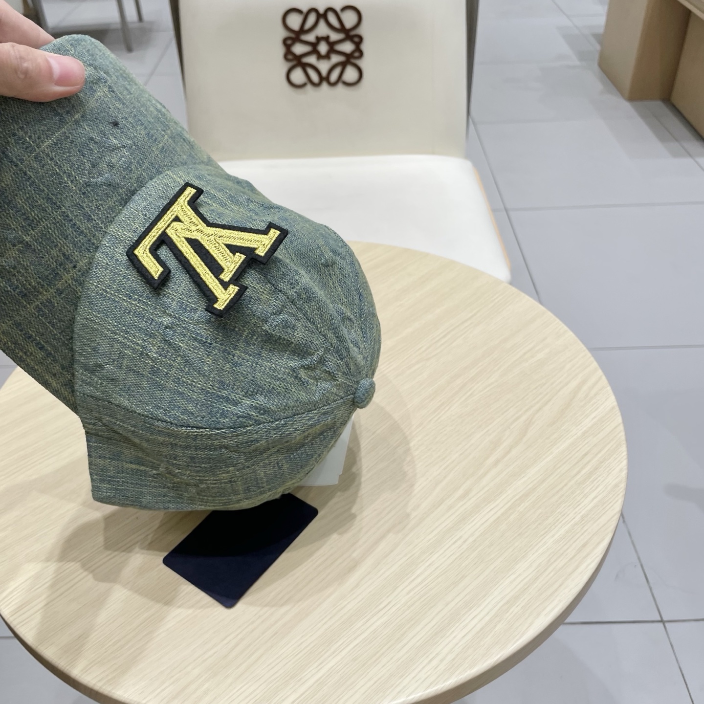  LV路易威登官网同步高版本 新款牛仔棒球帽🧢
火爆技术升级，洗水牛仔风街头风十足
更符合现在时尚小哥哥