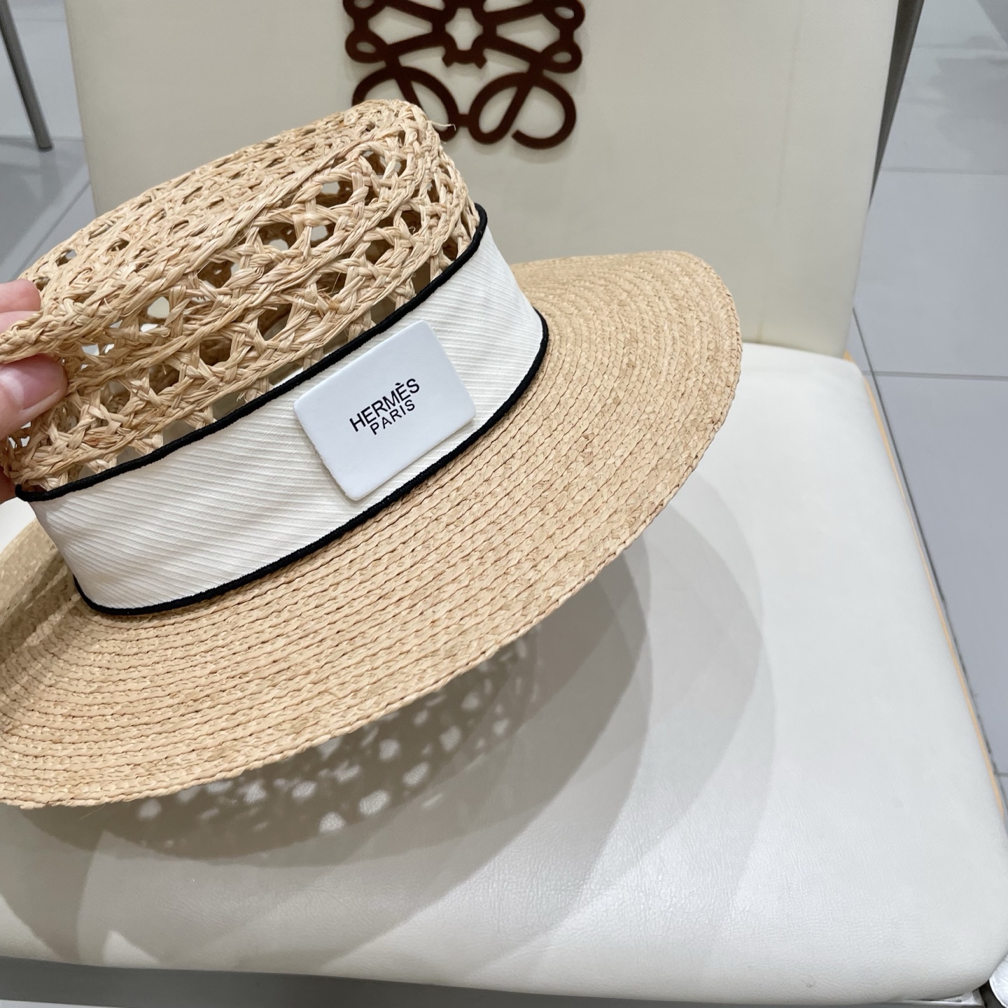  爱马仕 HERMES爱马仕新款拉菲草帽，走秀款、透气镂空设计，手工制做，头围57cm 沙滩必备！草本 
