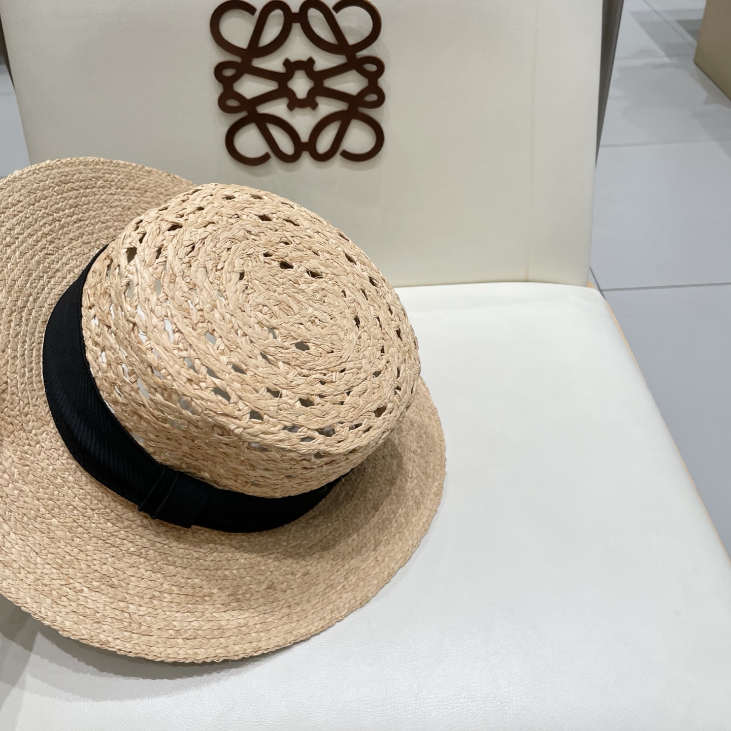  爱马仕 HERMES爱马仕新款拉菲草帽，走秀款、透气镂空设计，手工制做，头围57cm 沙滩必备！草本 