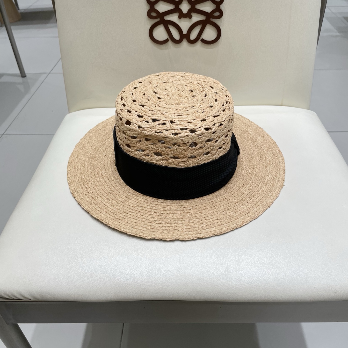  爱马仕 HERMES爱马仕新款拉菲草帽，走秀款、透气镂空设计，手工制做，头围57cm 沙滩必备！草本 