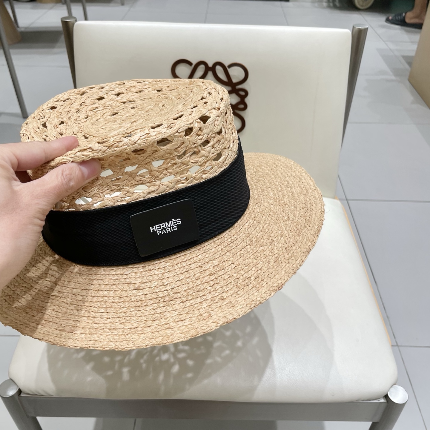  爱马仕 HERMES爱马仕新款拉菲草帽，走秀款、透气镂空设计，手工制做，头围57cm 沙滩必备！草本 