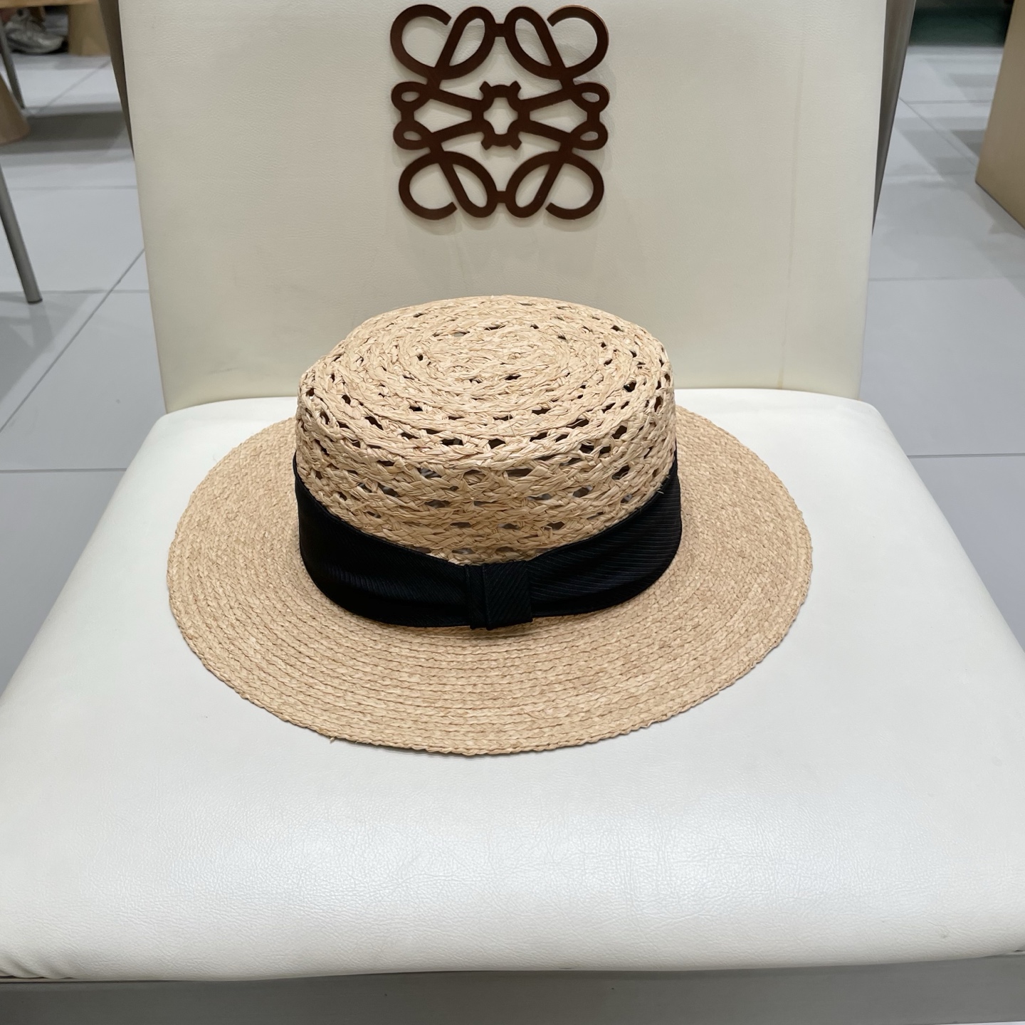  爱马仕 HERMES爱马仕新款拉菲草帽，走秀款、透气镂空设计，手工制做，头围57cm 沙滩必备！草本 