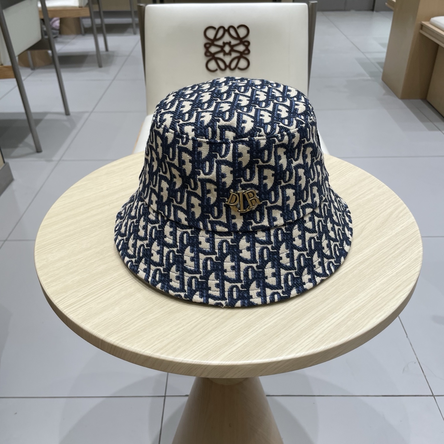 NO:357015,Dior new fisherman hat, new counter product, universal men and women's head circumference 57cm hat, straw hat, fisherman hat, baseball hat, hat, dior, dior, espadrilles, hatsDior迪奥新款渔夫帽,专柜新品,男女通用款头围57cm帽子草帽渔夫帽棒球帽,帽子,dior,dior,espadrilles,hats,hat