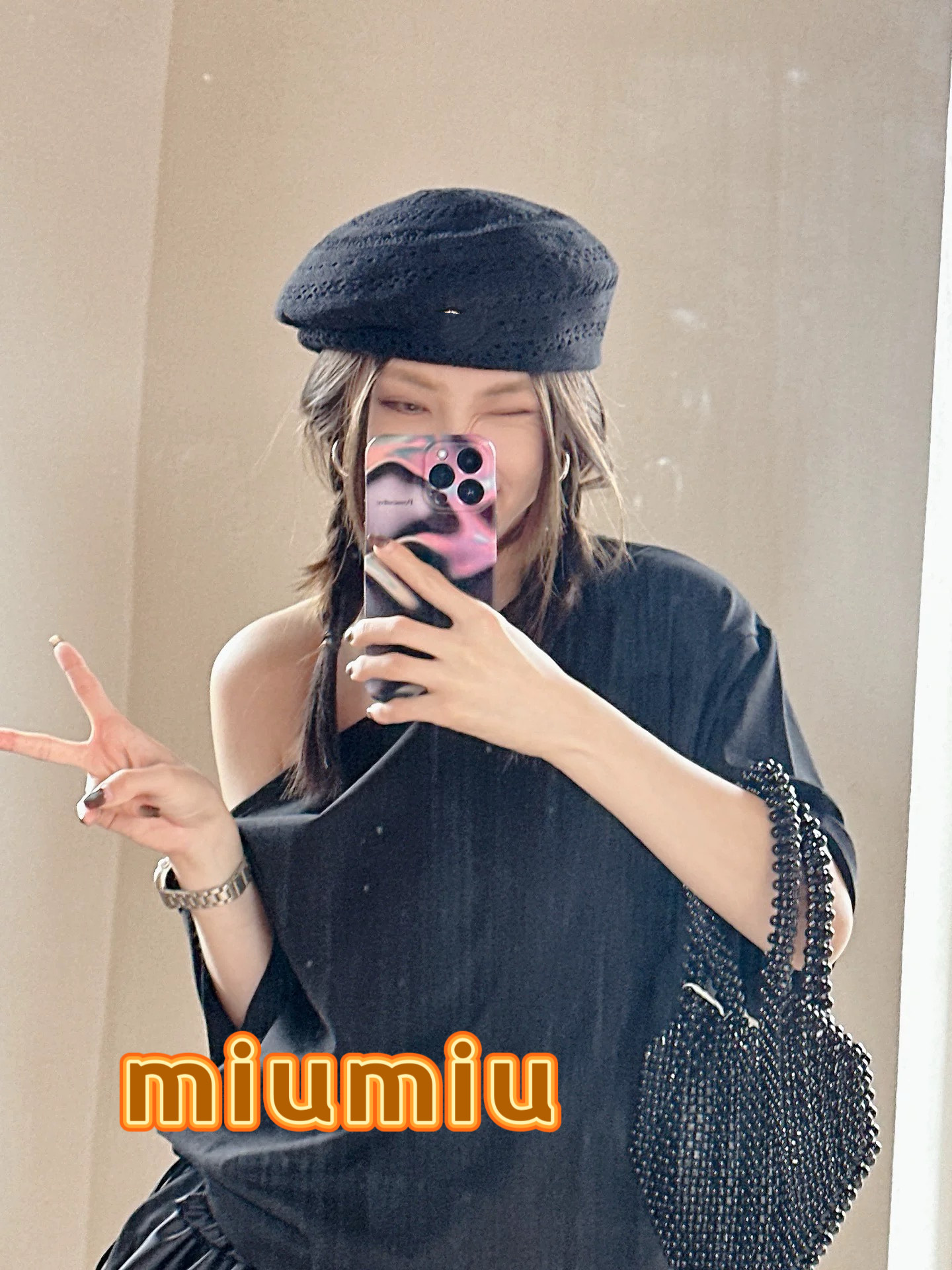 NO:364534,Miumiu hollow beret women's 2025 spring and summer thin breathable retro knitted painter hat showing face small hat fisherman hat baseball hat knitted hat, hat, miumiu, espadrilles, hats缪缪miumiu镂空贝雷帽女2025春夏季薄款透气复古针织画家帽子显脸小帽子渔夫帽棒球帽针织帽,帽子,miumiu,espadrilles,hats,hat
