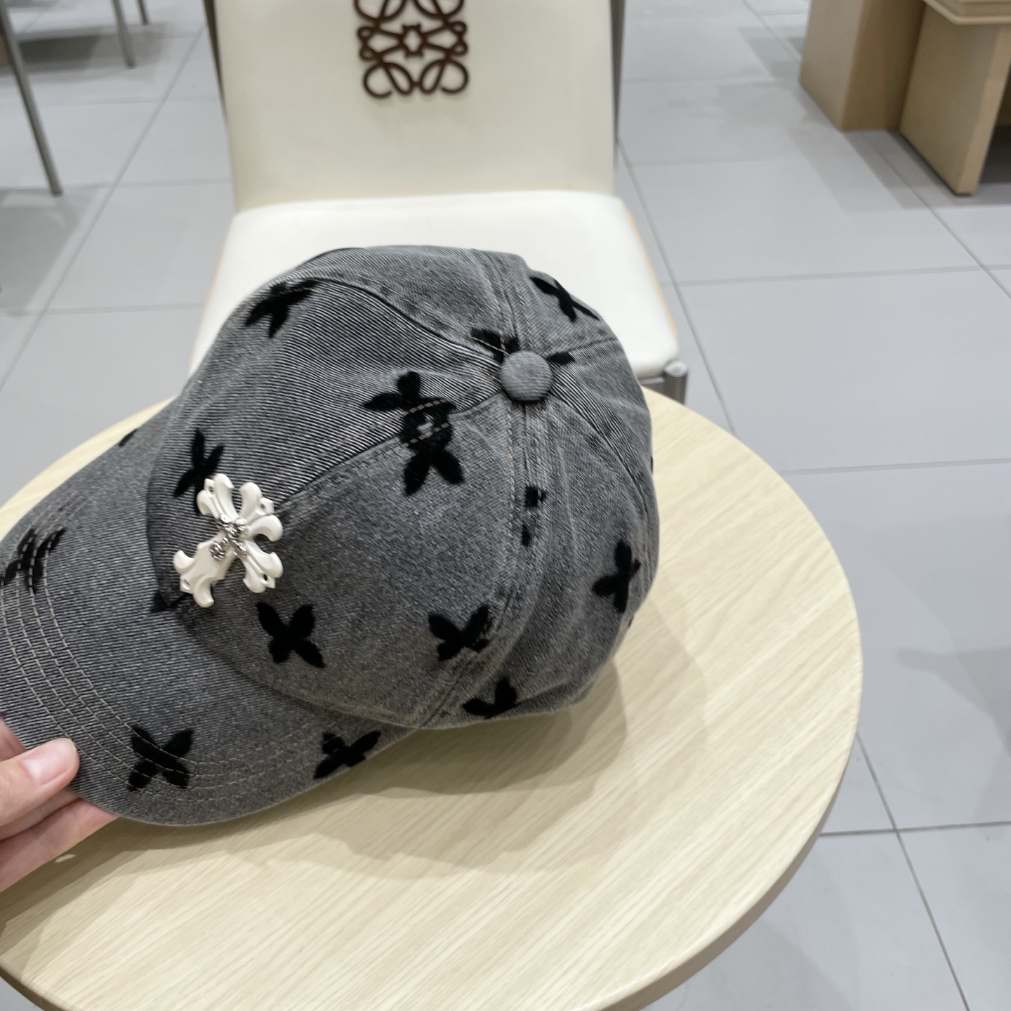 克罗心 🆕🆕25新款棒球帽，个性时尚经典十字架标志，休闲带点酷酷的感觉，中性款男女同款！超好搭！头围:5