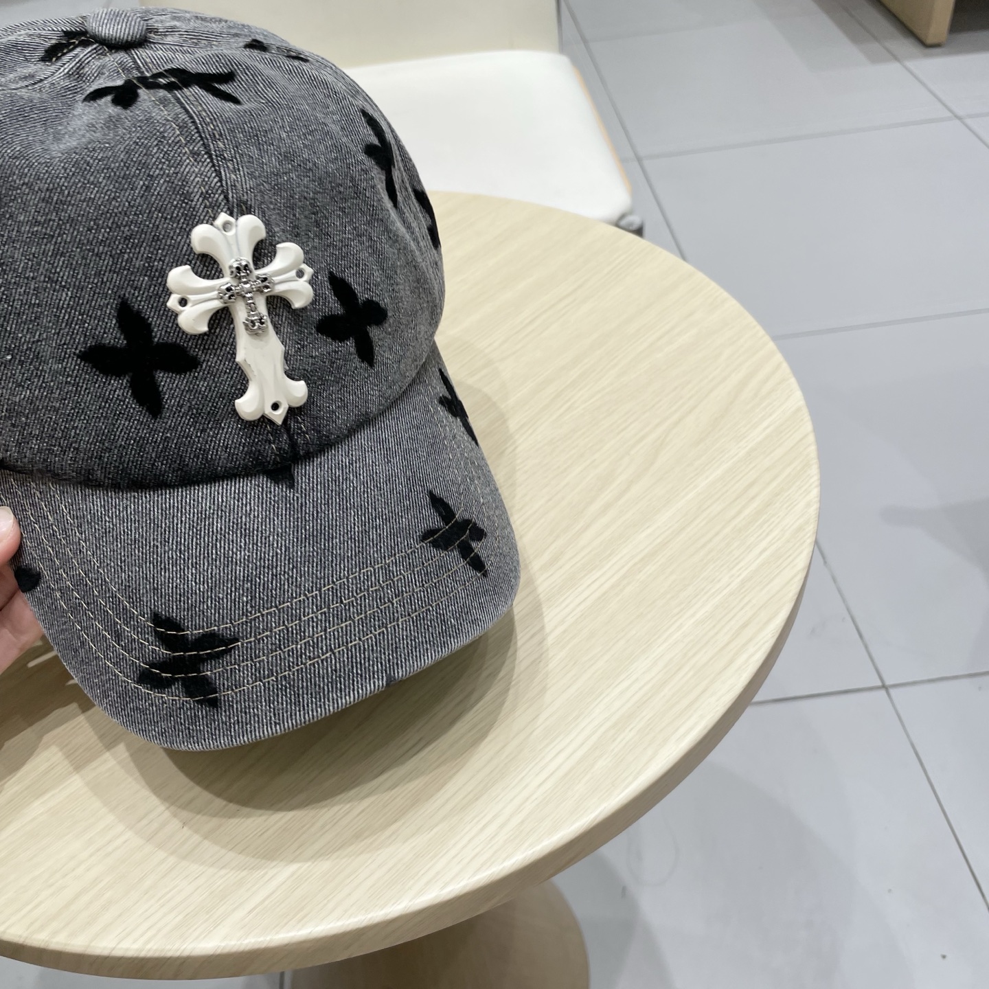 克罗心 🆕🆕25新款棒球帽，个性时尚经典十字架标志，休闲带点酷酷的感觉，中性款男女同款！超好搭！头围:5