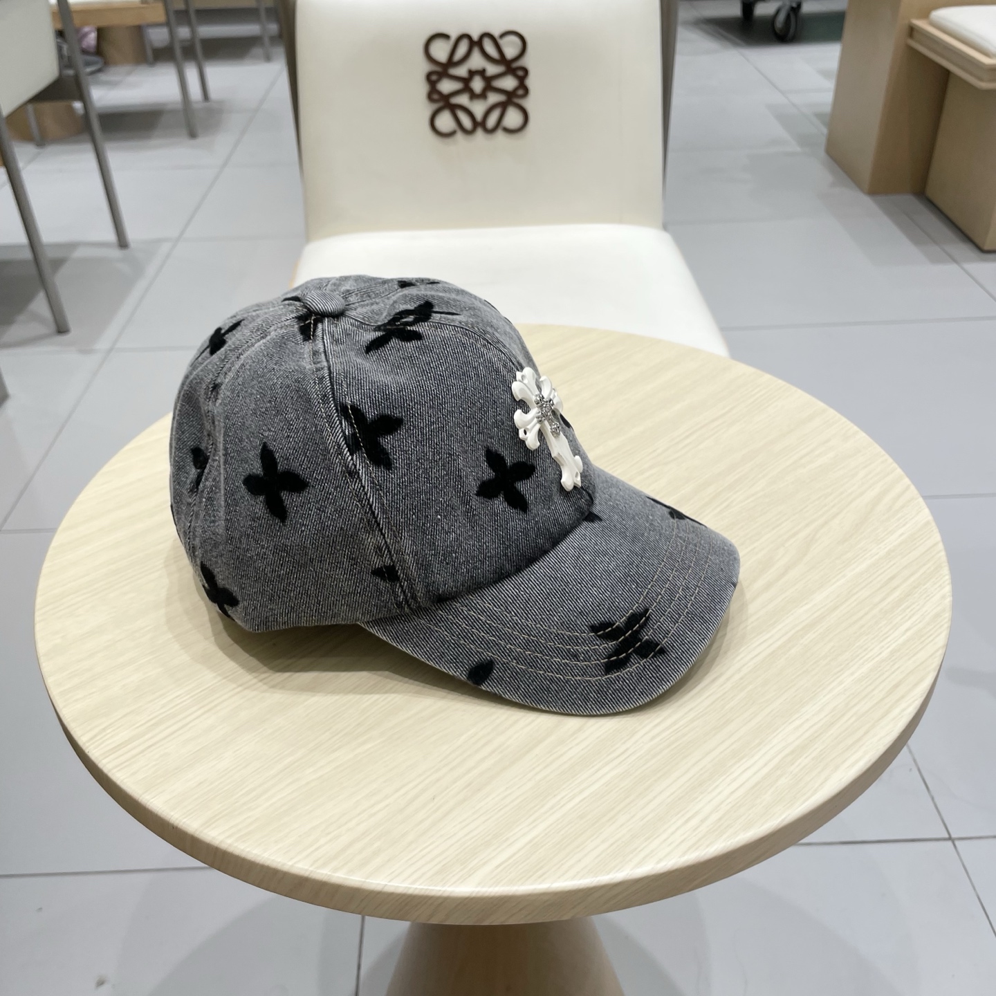 克罗心 🆕🆕25新款棒球帽，个性时尚经典十字架标志，休闲带点酷酷的感觉，中性款男女同款！超好搭！头围:5