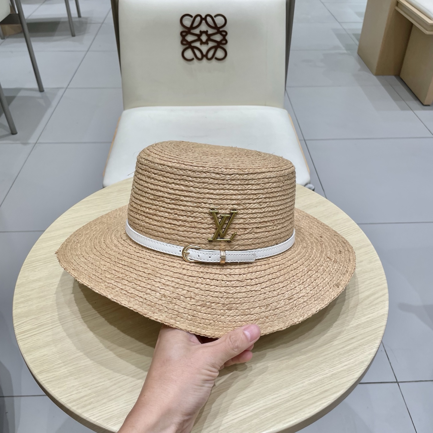  Lv路易威登新款平顶拉菲草帽，头围57cm