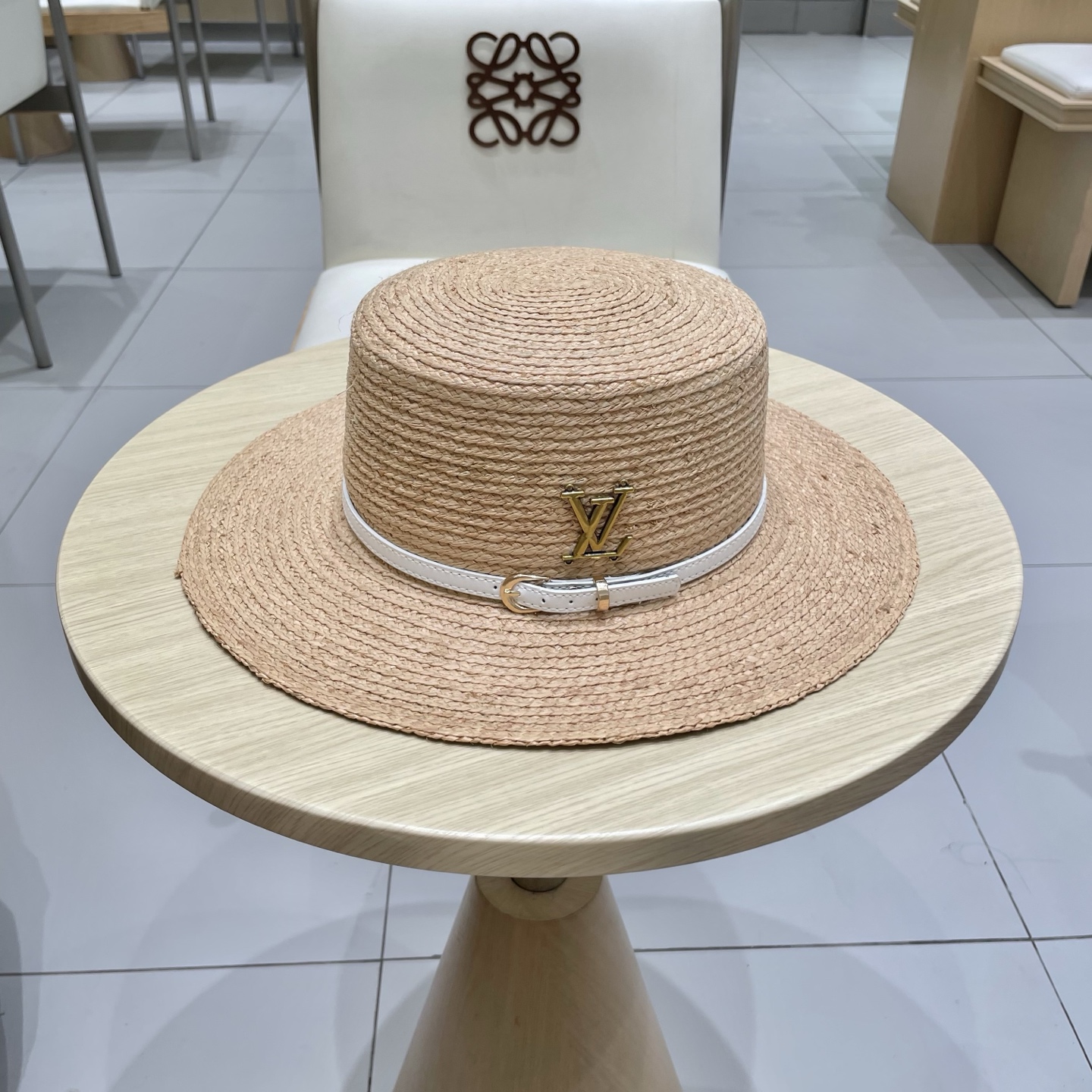  Lv路易威登新款平顶拉菲草帽，头围57cm