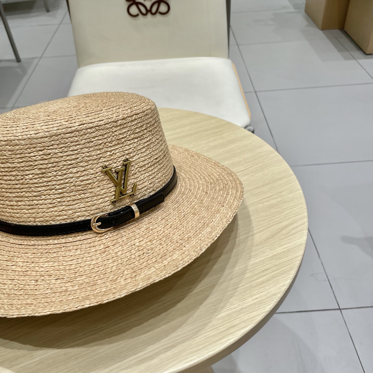  Lv路易威登新款平顶拉菲草帽，头围57cm