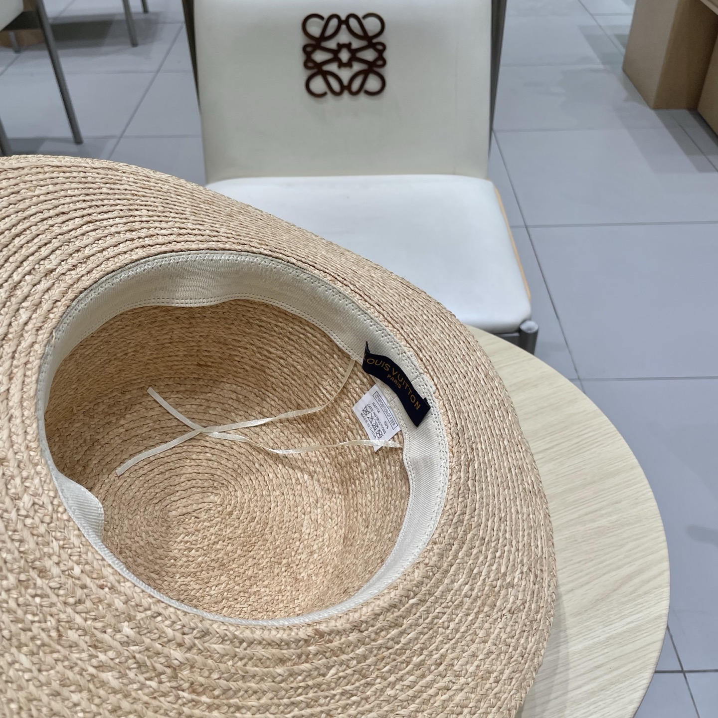  Lv路易威登新款平顶拉菲草帽，头围57cm