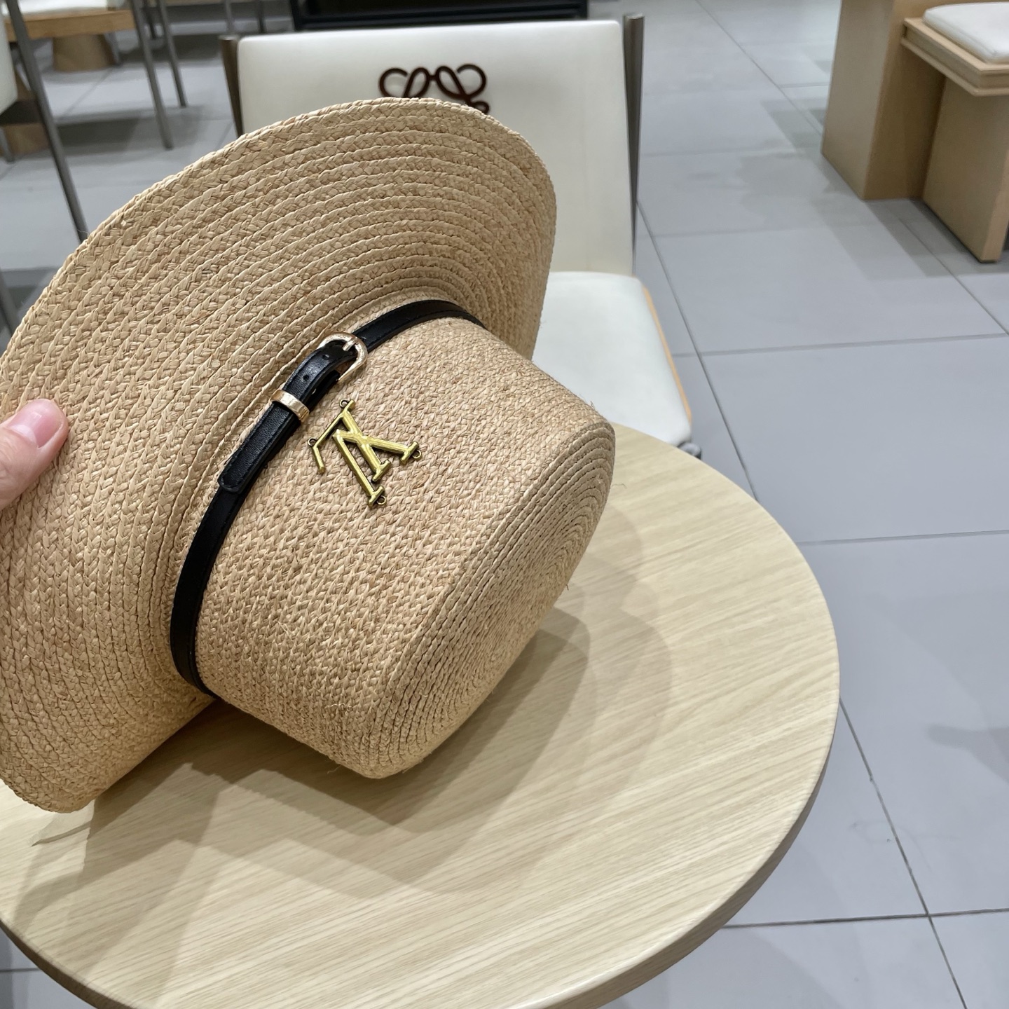  Lv路易威登新款平顶拉菲草帽，头围57cm