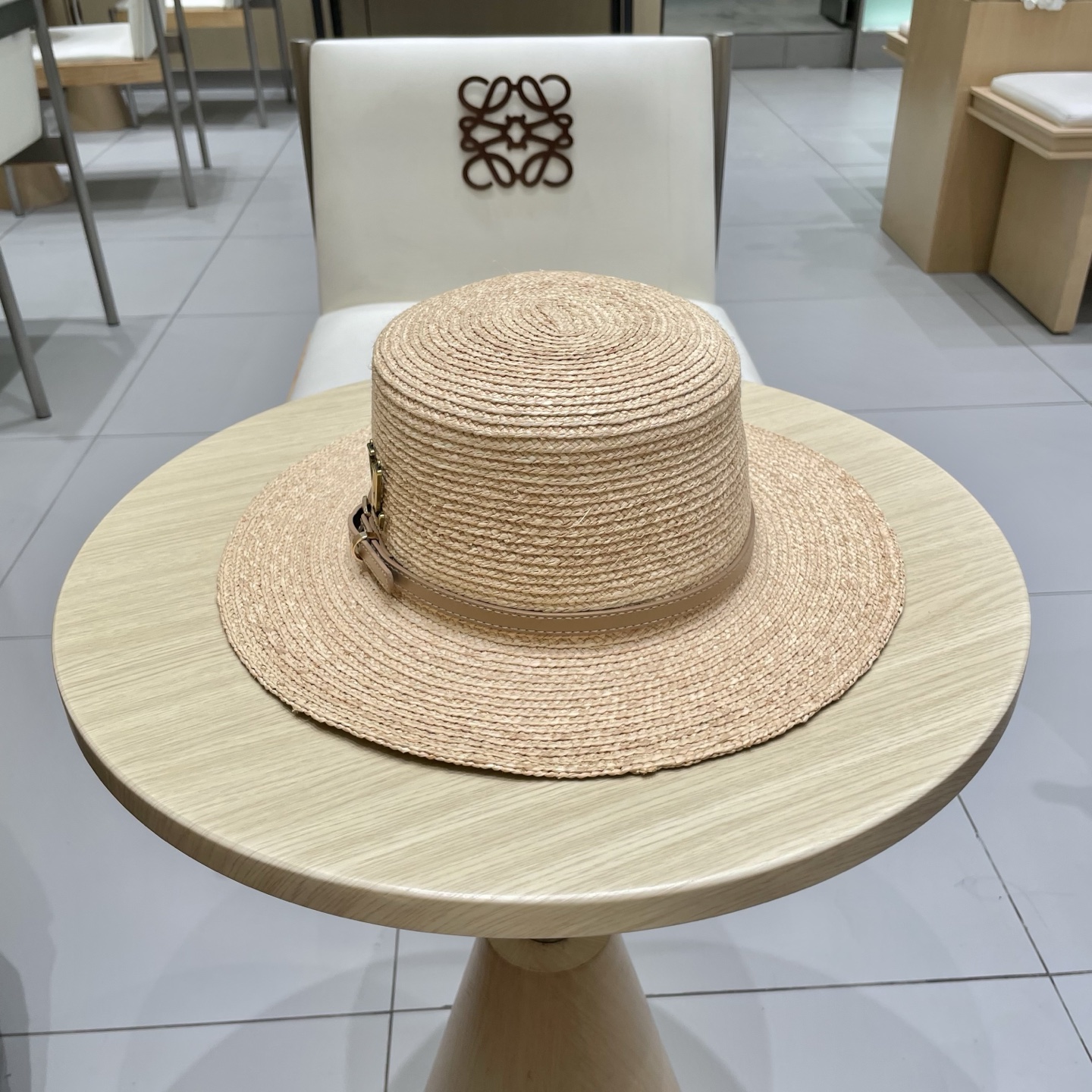  Lv路易威登新款平顶拉菲草帽，头围57cm