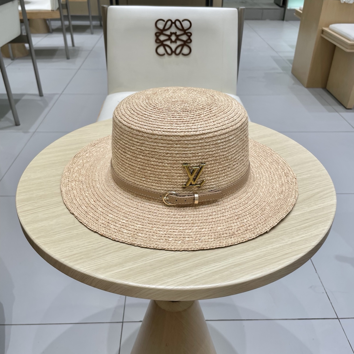  Lv路易威登新款平顶拉菲草帽，头围57cm