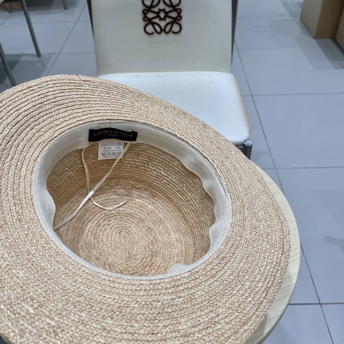  Lv路易威登新款平顶拉菲草帽，头围57cm