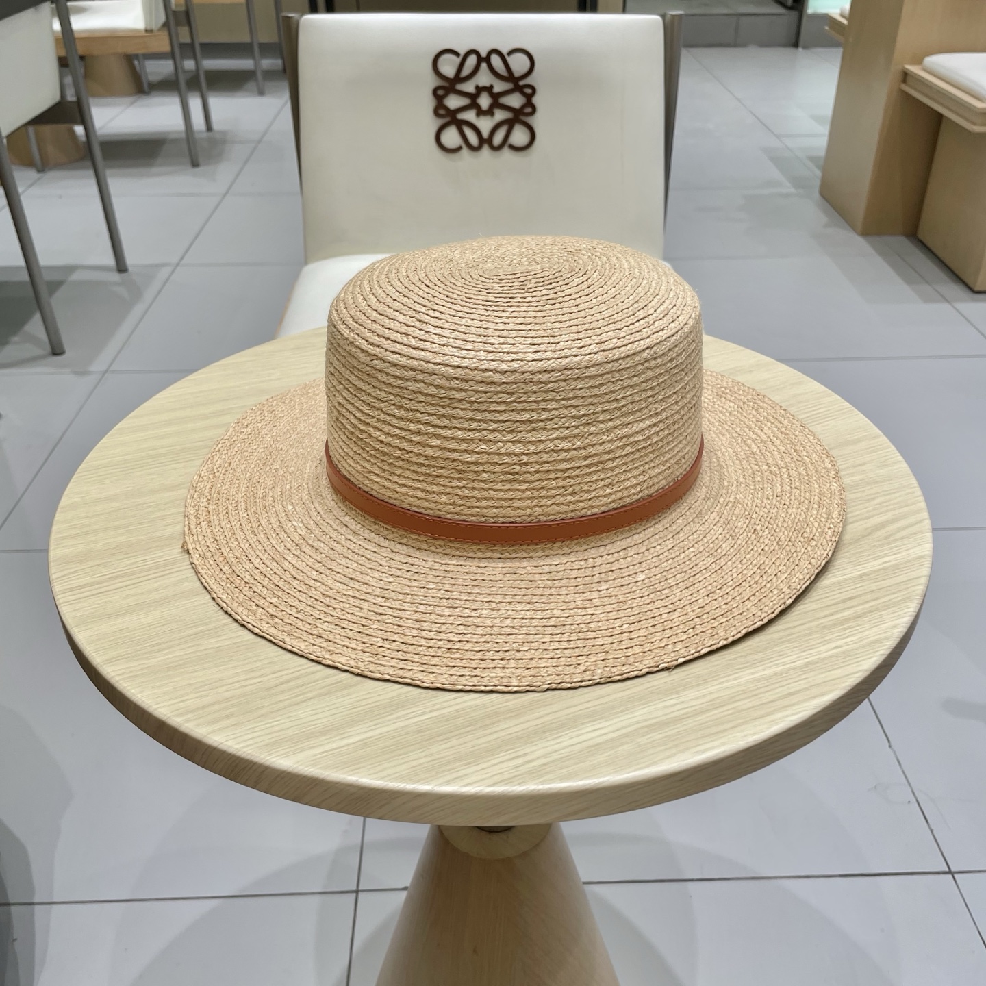  Lv路易威登新款平顶拉菲草帽，头围57cm