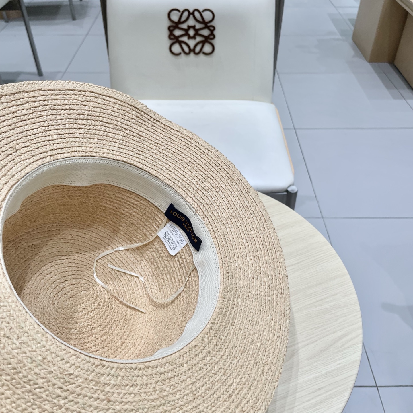  Lv路易威登新款平顶拉菲草帽，头围57cm