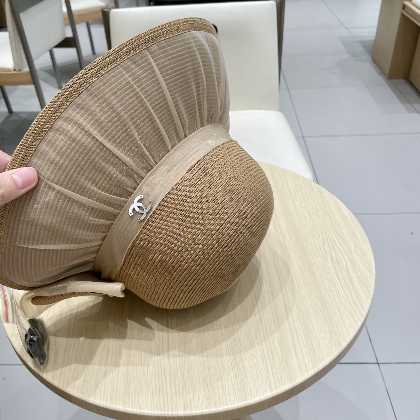  chanel香奈儿2025新款时尚水钻蝴蝶结草帽女夏天透气海边遮脸遮阳防晒太阳帽子