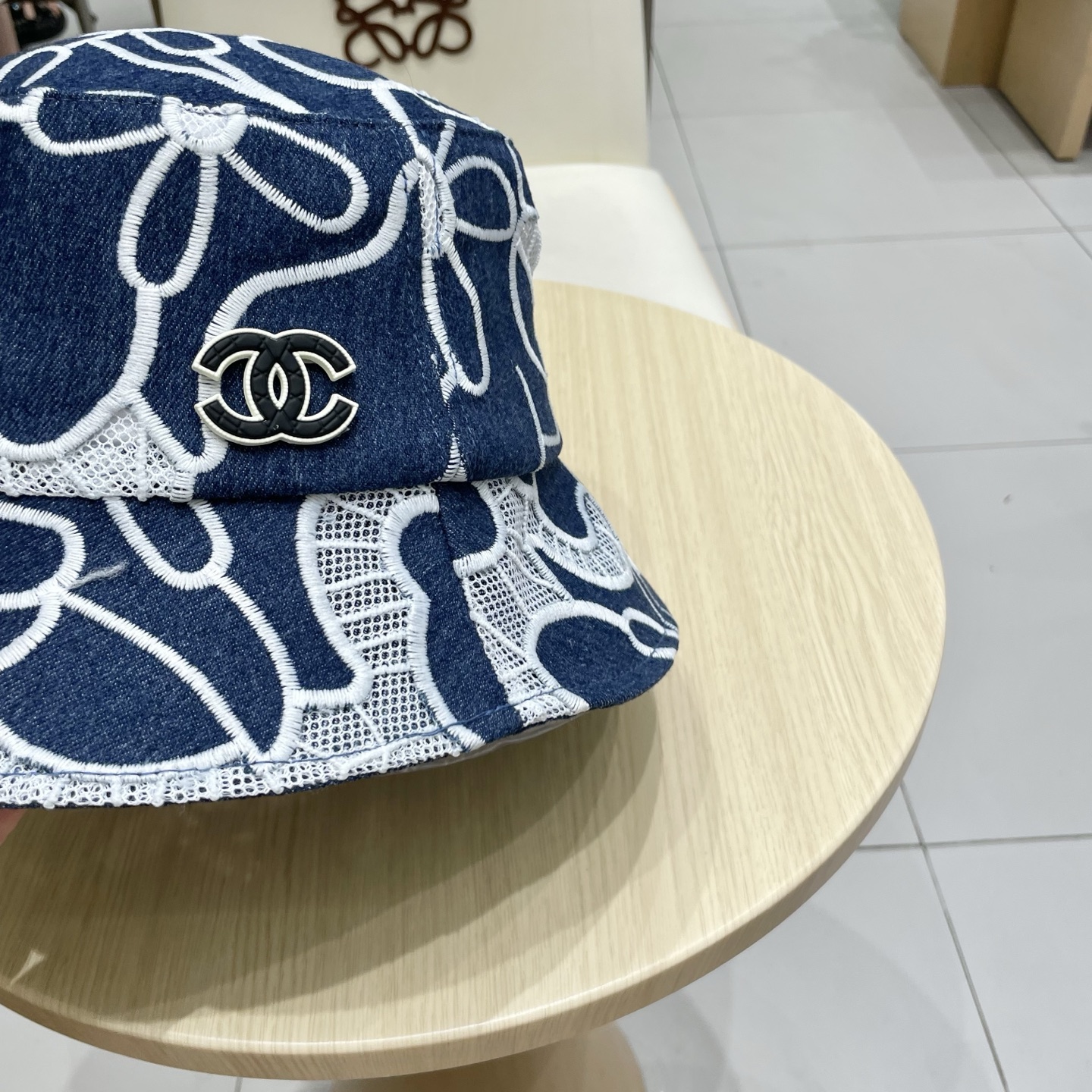  chanel香奈儿渔夫帽女春夏季镂空透气刺绣花朵牛仔盆帽新款显脸小遮阳帽可折叠