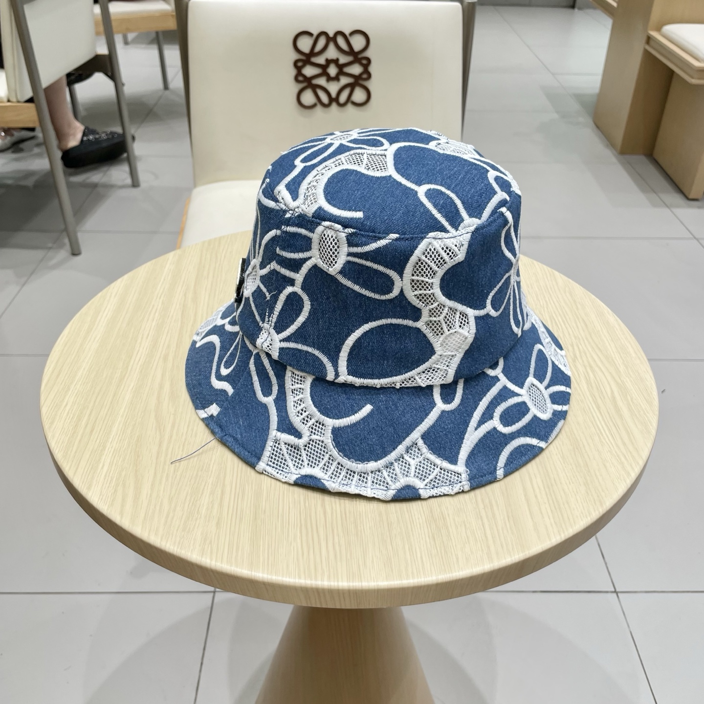  chanel香奈儿渔夫帽女春夏季镂空透气刺绣花朵牛仔盆帽新款显脸小遮阳帽可折叠