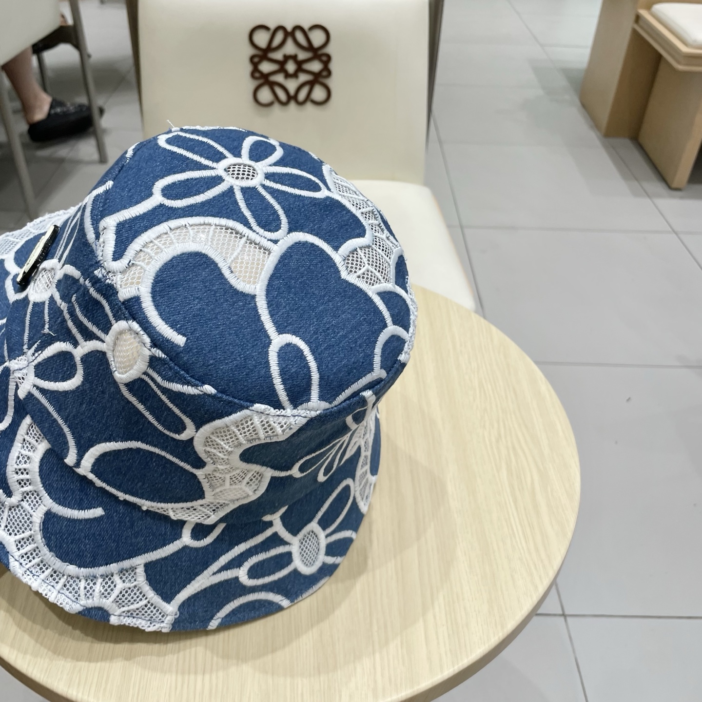  chanel香奈儿渔夫帽女春夏季镂空透气刺绣花朵牛仔盆帽新款显脸小遮阳帽可折叠