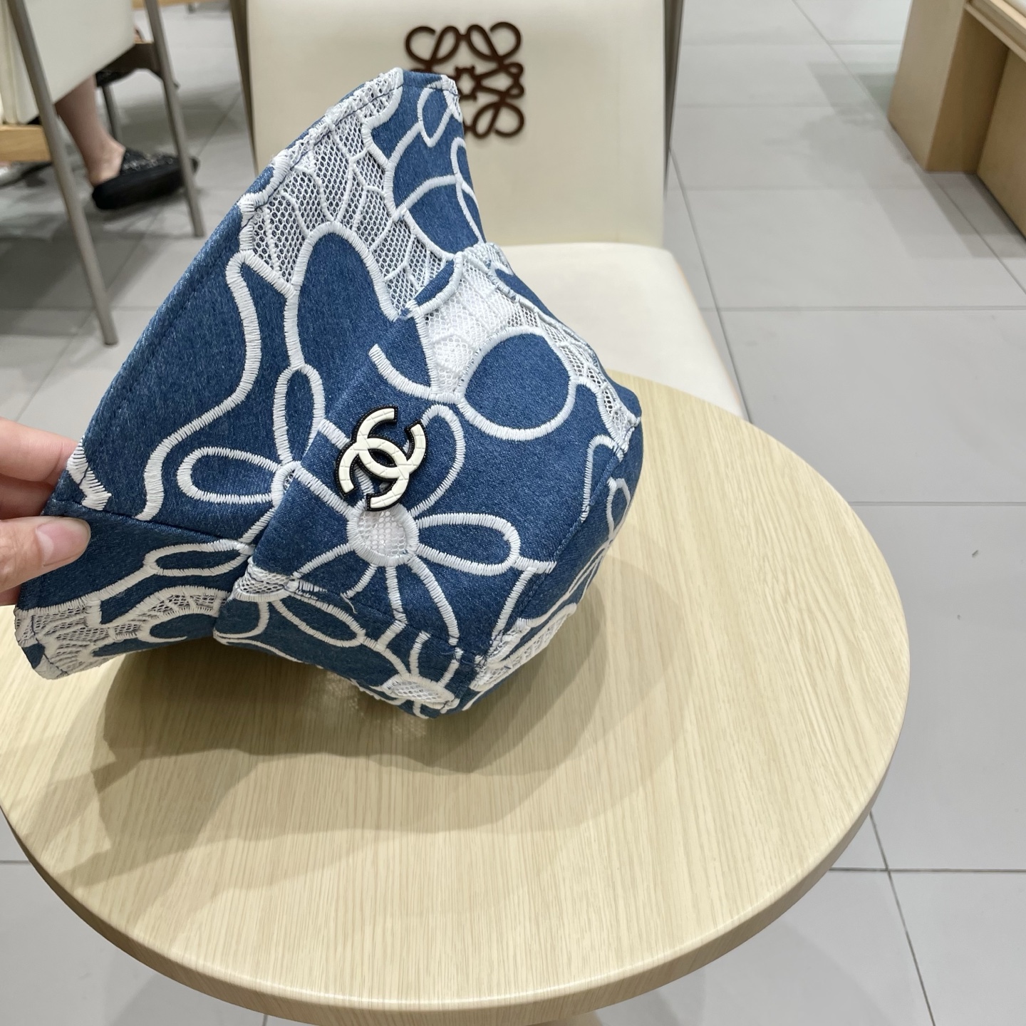  chanel香奈儿渔夫帽女春夏季镂空透气刺绣花朵牛仔盆帽新款显脸小遮阳帽可折叠