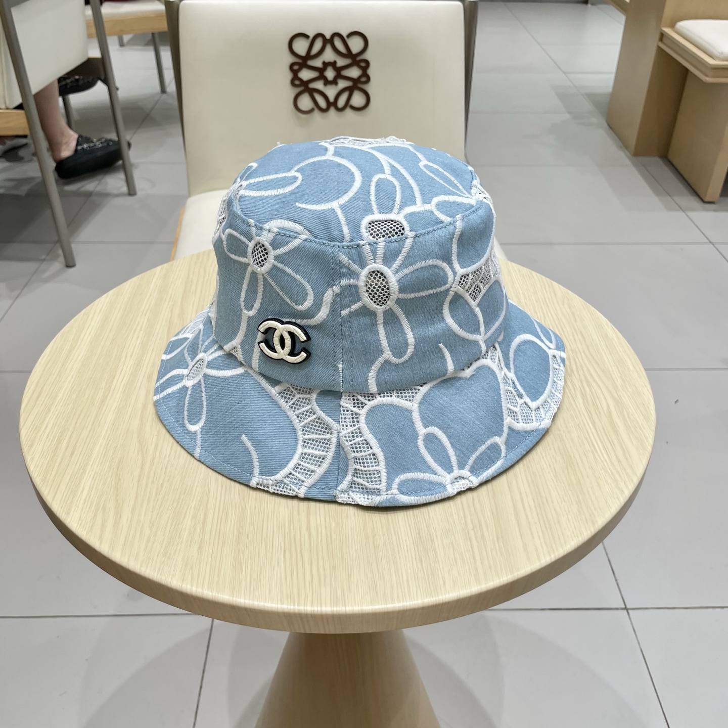  chanel香奈儿渔夫帽女春夏季镂空透气刺绣花朵牛仔盆帽新款显脸小遮阳帽可折叠