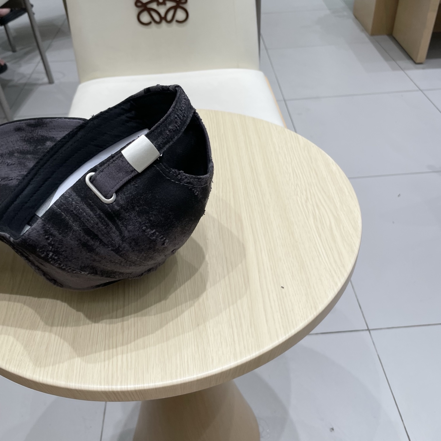 。LouisVuitton2025早秋新款棒球帽🧢  
LV棒球帽，简约大气，男女通用