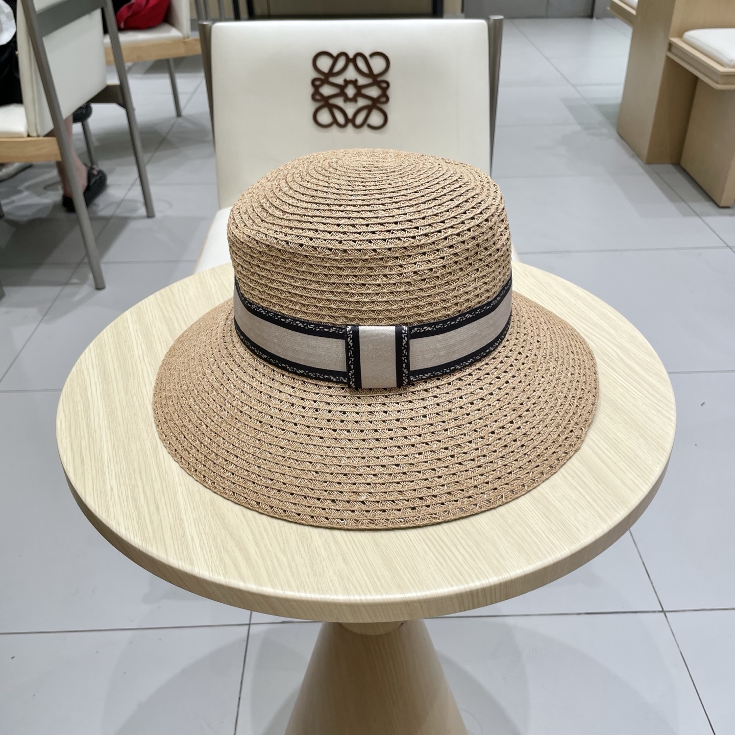  Dior迪奥草帽，镂空礼帽，官方款，一比一定制，字体凹凸有致，非市场普通版本，头围57cm