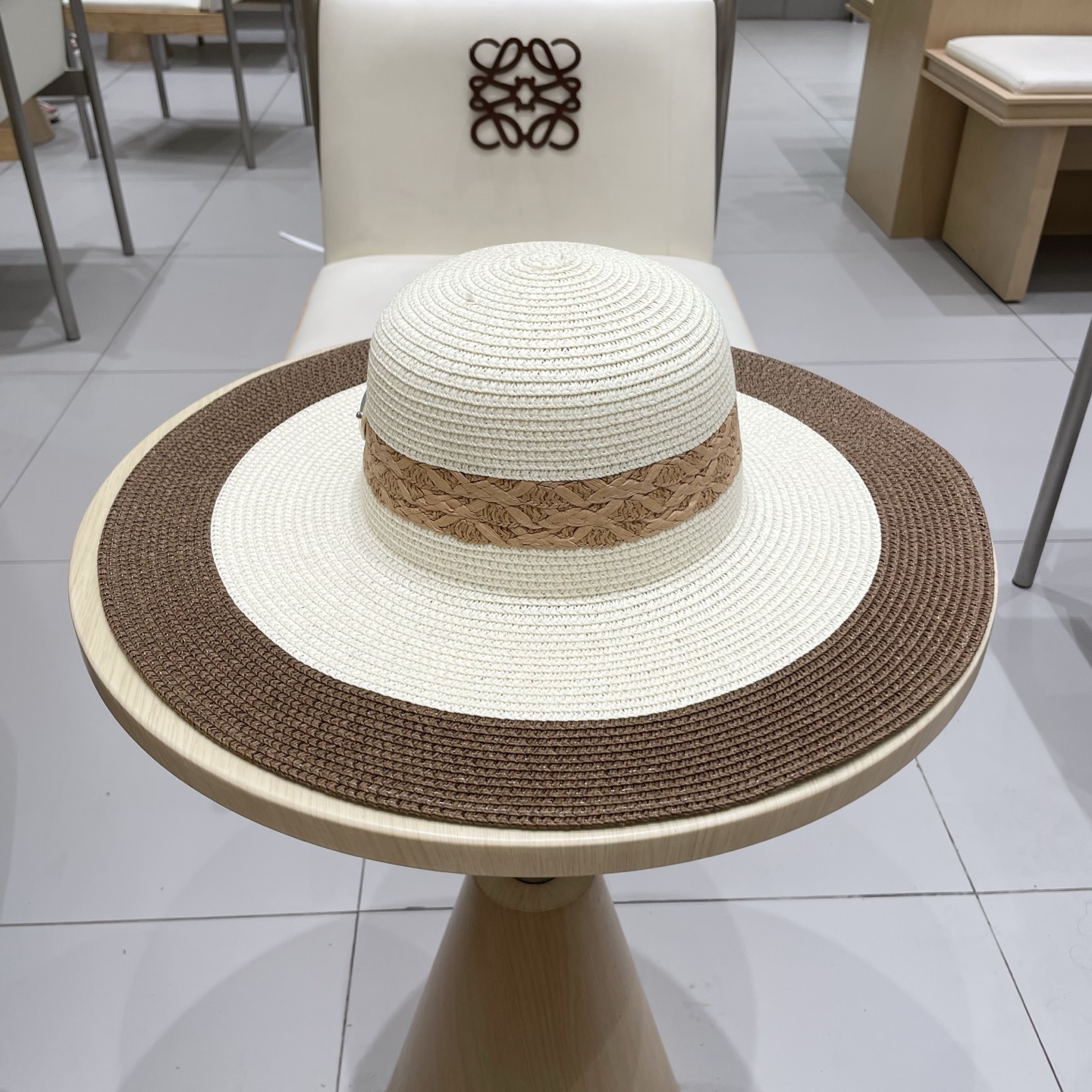   PRADA普拉达草帽， 大帽檐简约百搭款，头围57cm