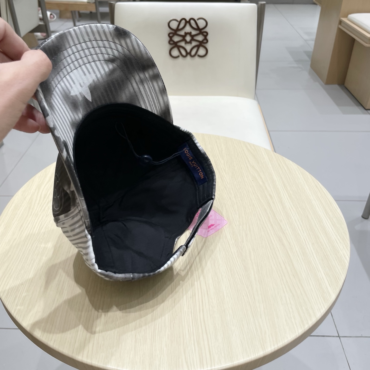 🧢路易威登lv棒球帽 LouisVuitton😍新款重工打造♥️高端大气，百搭款🤗男女通用