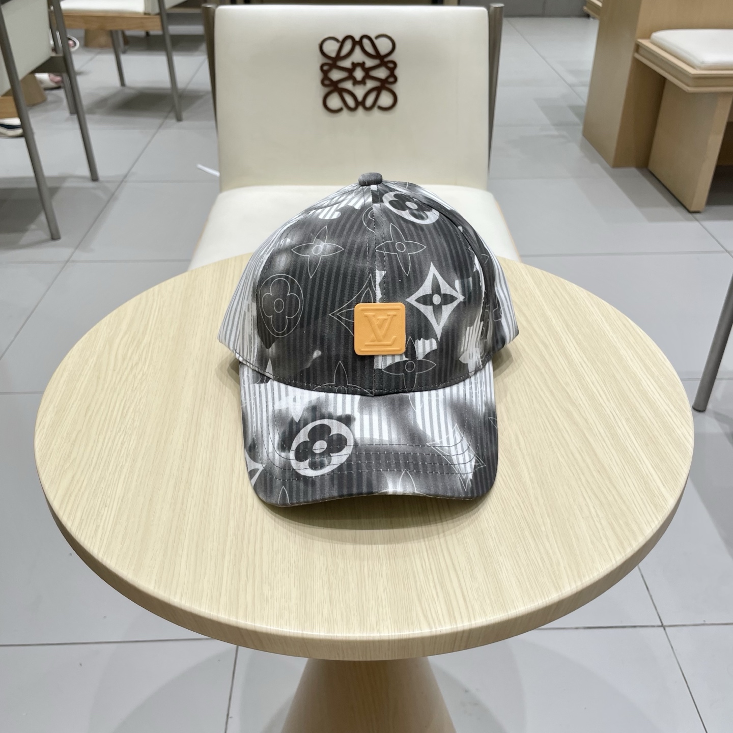 🧢路易威登lv棒球帽 LouisVuitton😍新款重工打造♥️高端大气，百搭款🤗男女通用