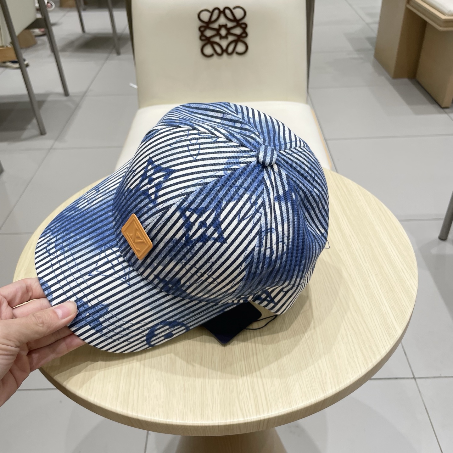 🧢路易威登lv棒球帽 LouisVuitton😍新款重工打造♥️高端大气，百搭款🤗男女通用