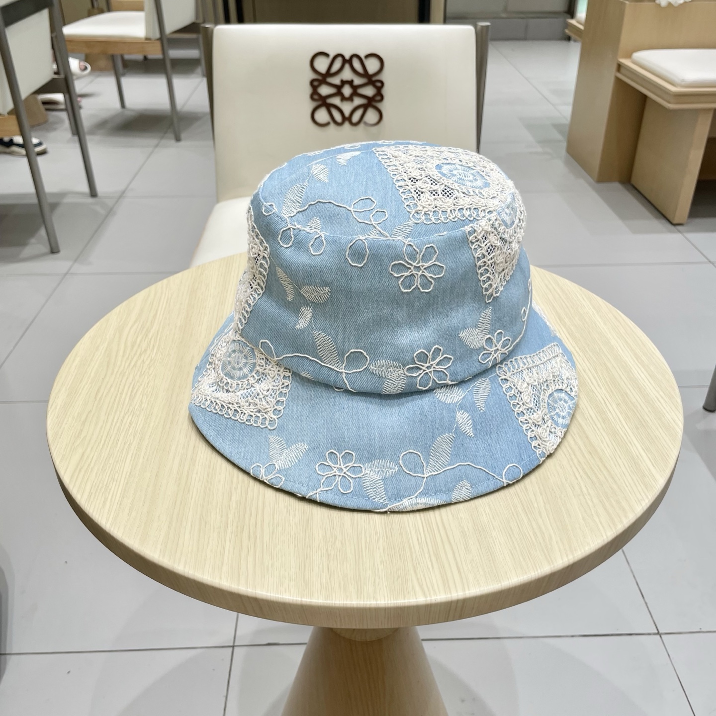  dior迪奥潮流渔夫帽女秋款新款绣花小沿显瘦韩版酷炫青年街头男女帽子