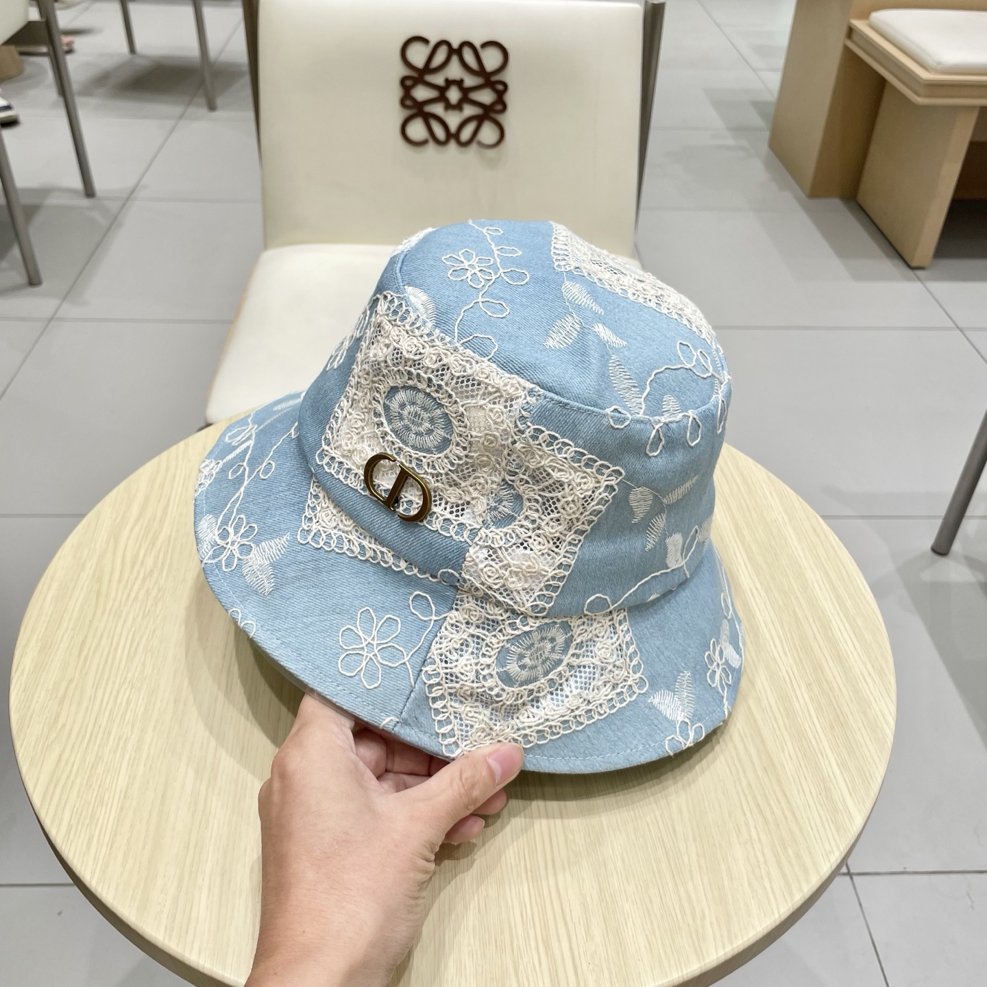  dior迪奥潮流渔夫帽女秋款新款绣花小沿显瘦韩版酷炫青年街头男女帽子