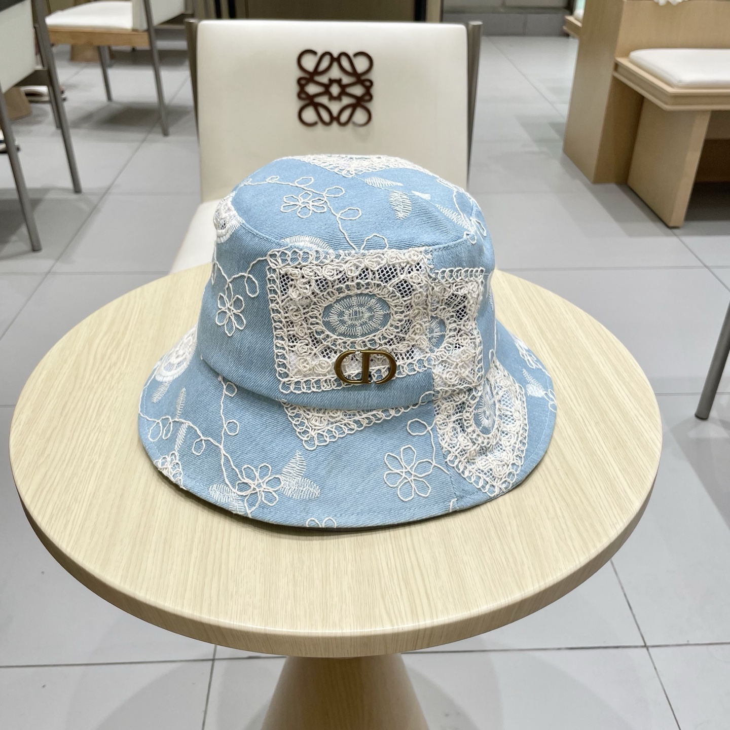  dior迪奥潮流渔夫帽女秋款新款绣花小沿显瘦韩版酷炫青年街头男女帽子