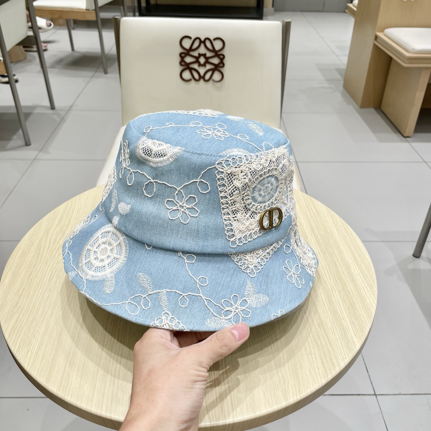  dior迪奥潮流渔夫帽女秋款新款绣花小沿显瘦韩版酷炫青年街头男女帽子