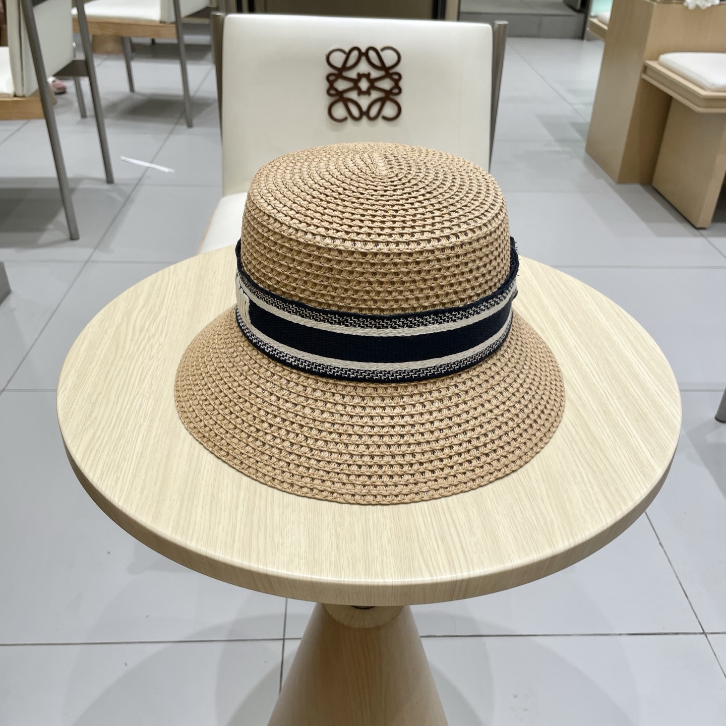  Dior迪奥2025水桶草帽，一顶超级有品位的草帽了~出街首选！帽型超美腻颜色妥妥，