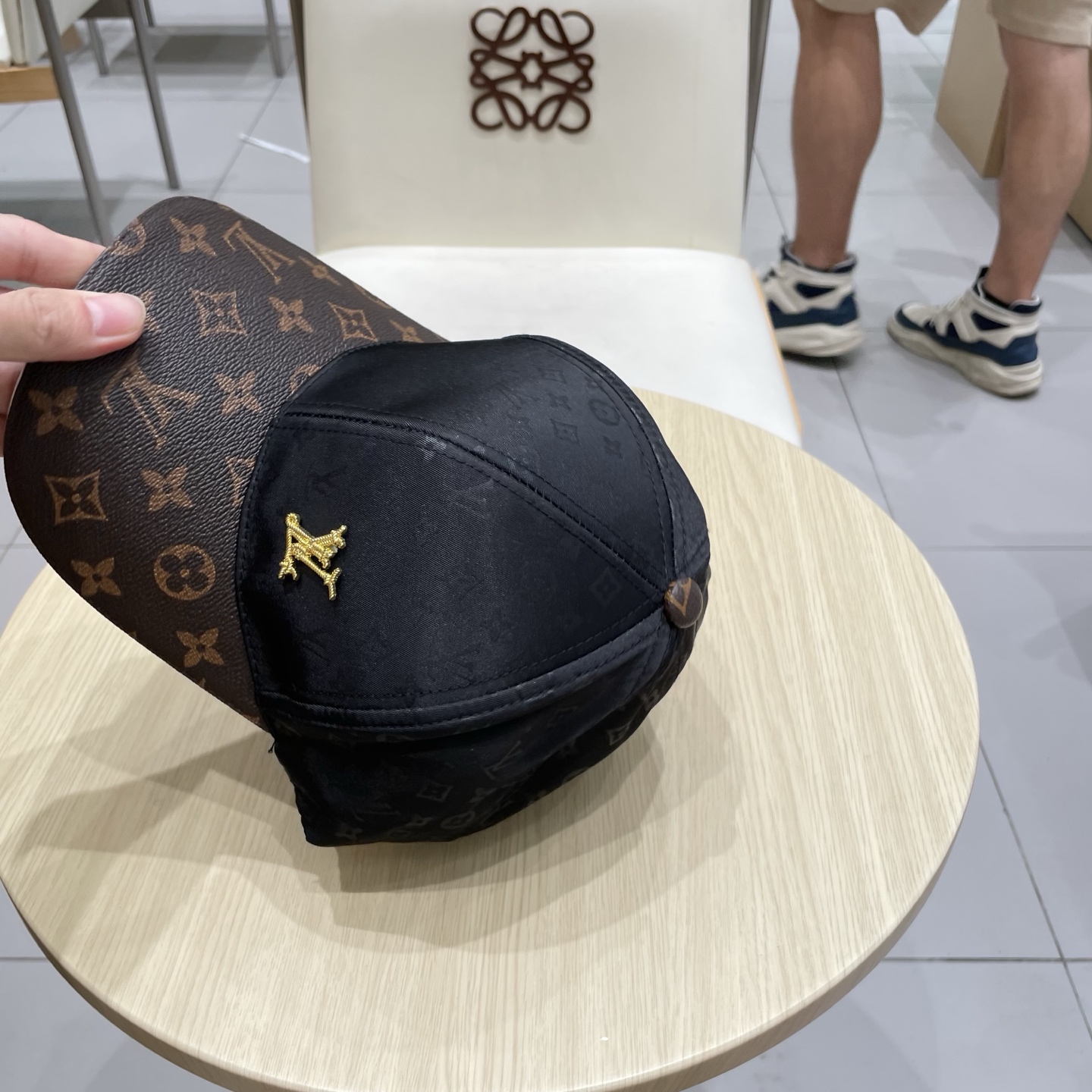 🧢路易威登lv棒球帽 LouisVuitton😍新款重工打造♥️高端大气，百搭款🤗男女通用！