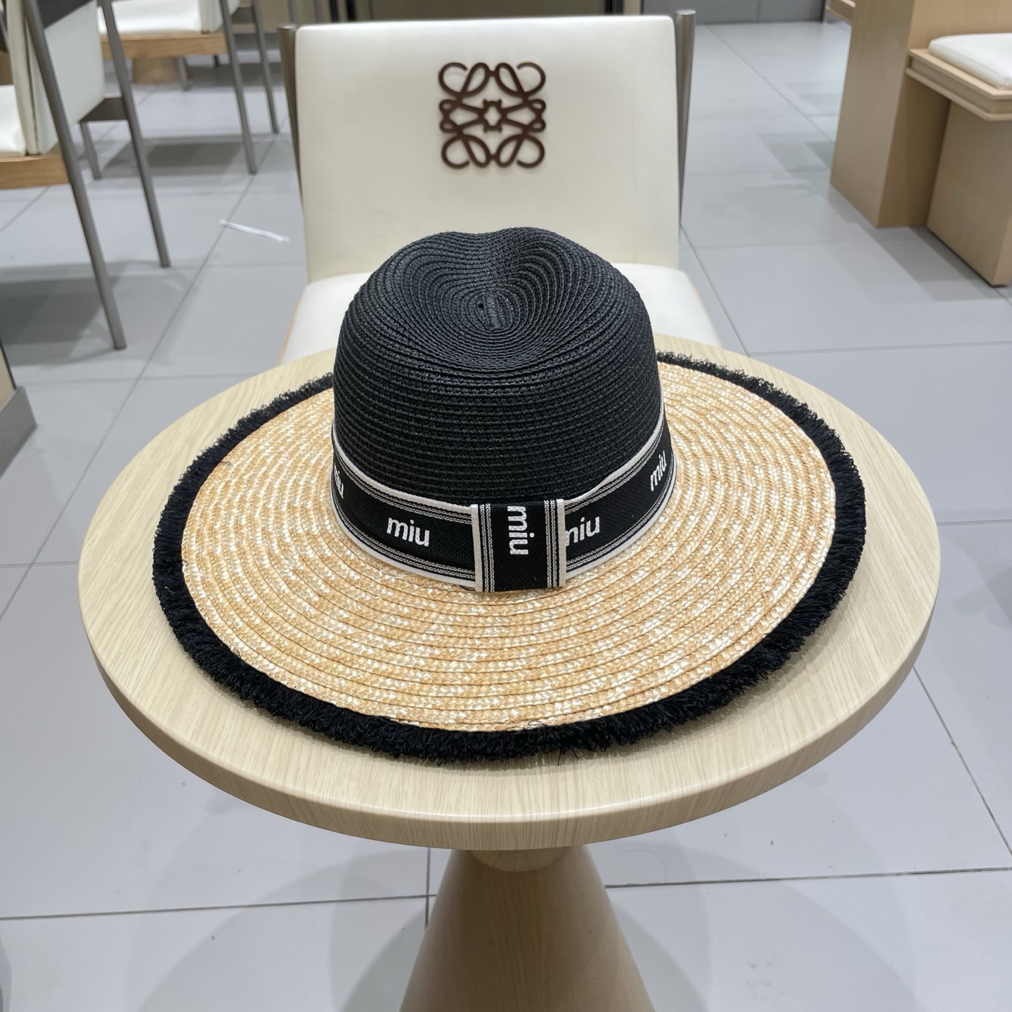  缪缪miumiu新款巴拿马草帽，高级定制，名媛风，夏季防晒防紫外线，出行必备，百搭好看