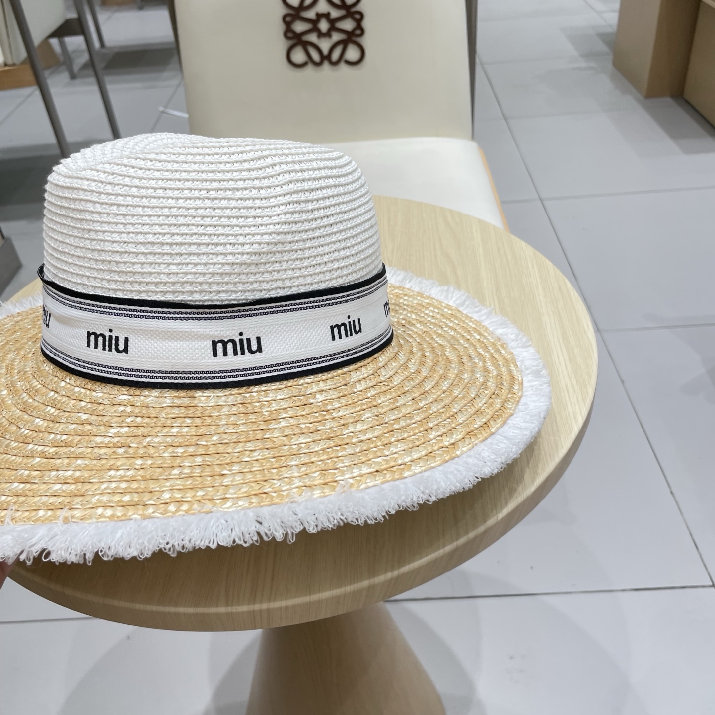  缪缪miumiu新款巴拿马草帽，高级定制，名媛风，夏季防晒防紫外线，出行必备，百搭好看