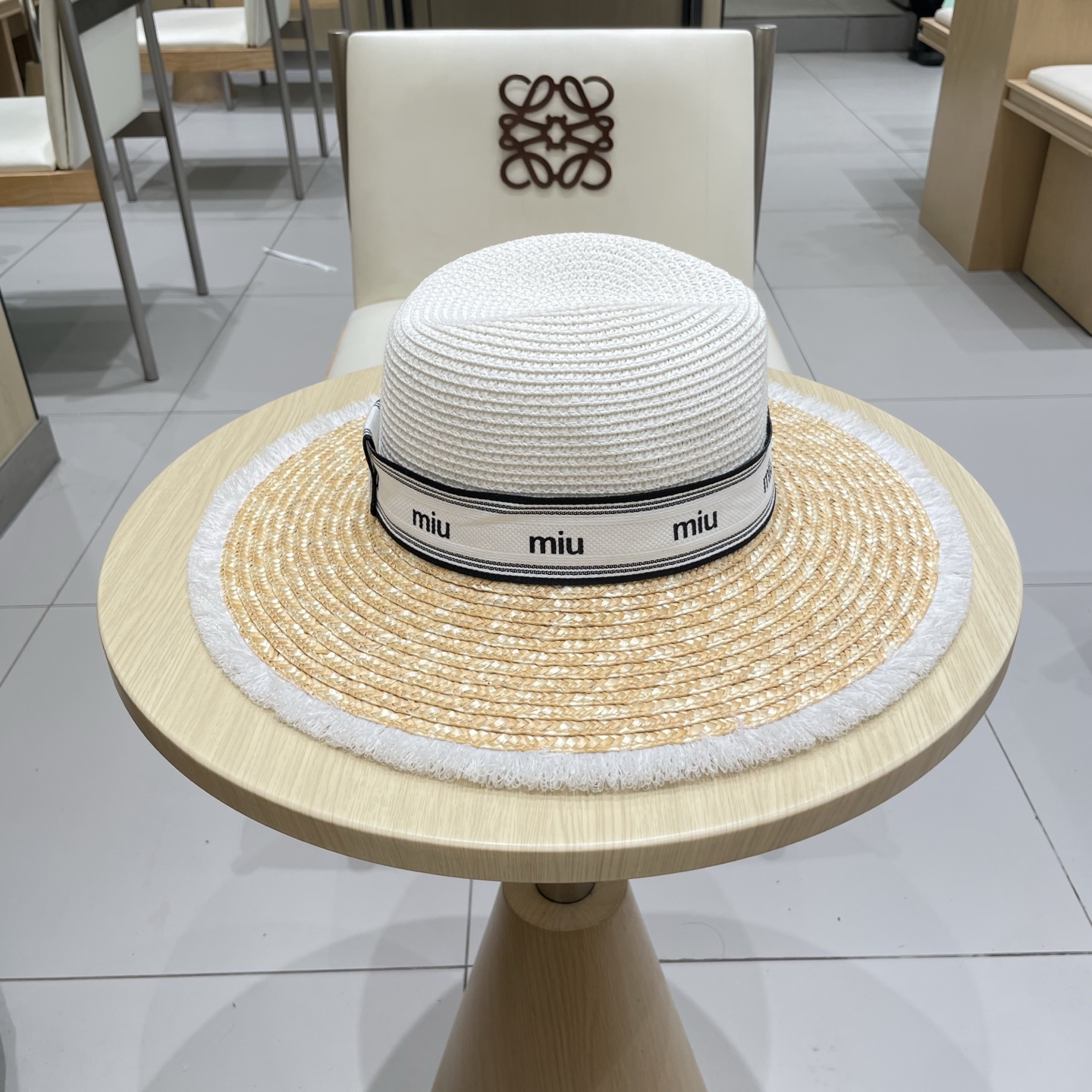  缪缪miumiu新款巴拿马草帽，高级定制，名媛风，夏季防晒防紫外线，出行必备，百搭好看