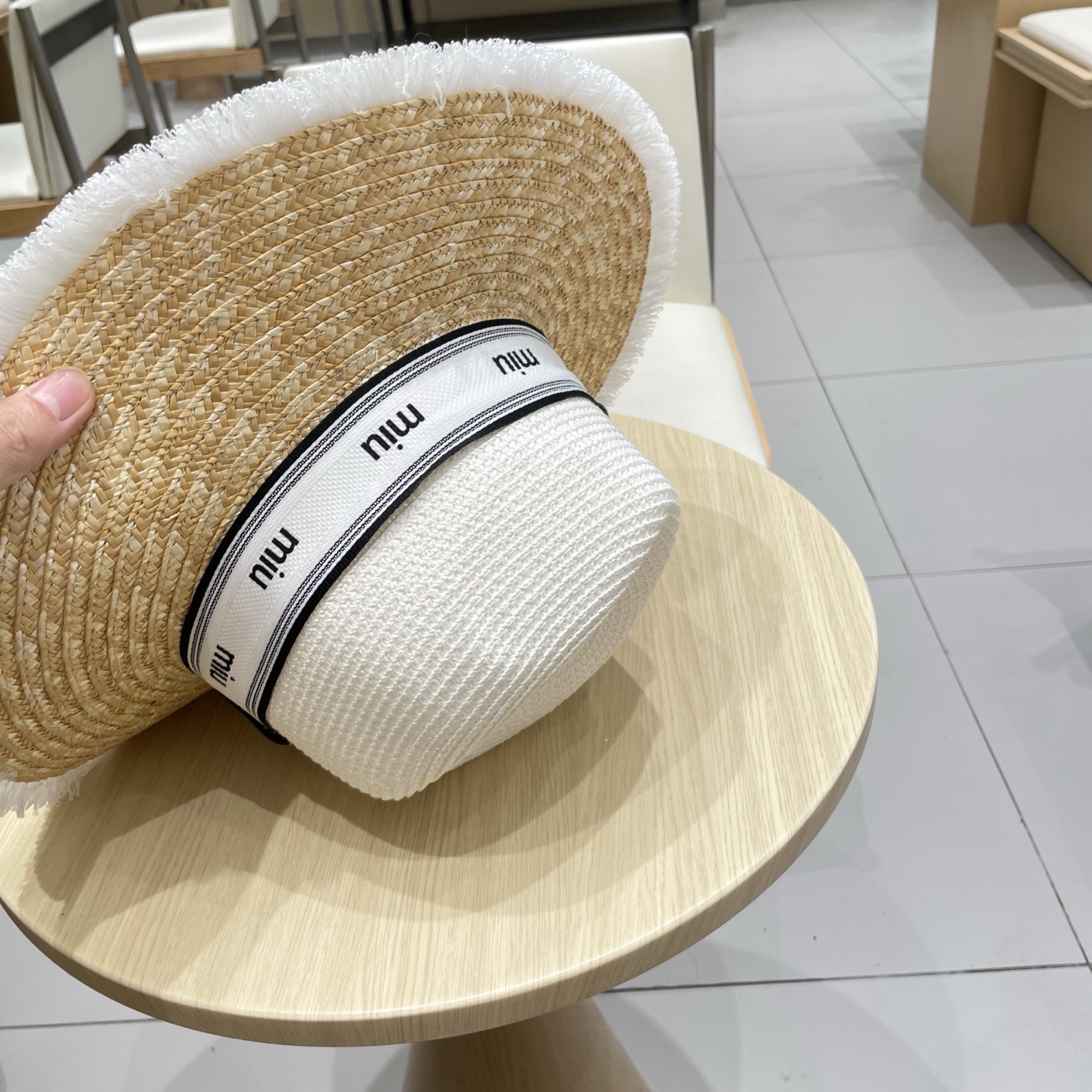 缪缪miumiu新款巴拿马草帽，高级定制，名媛风，夏季防晒防紫外线，出行必备，百搭好看