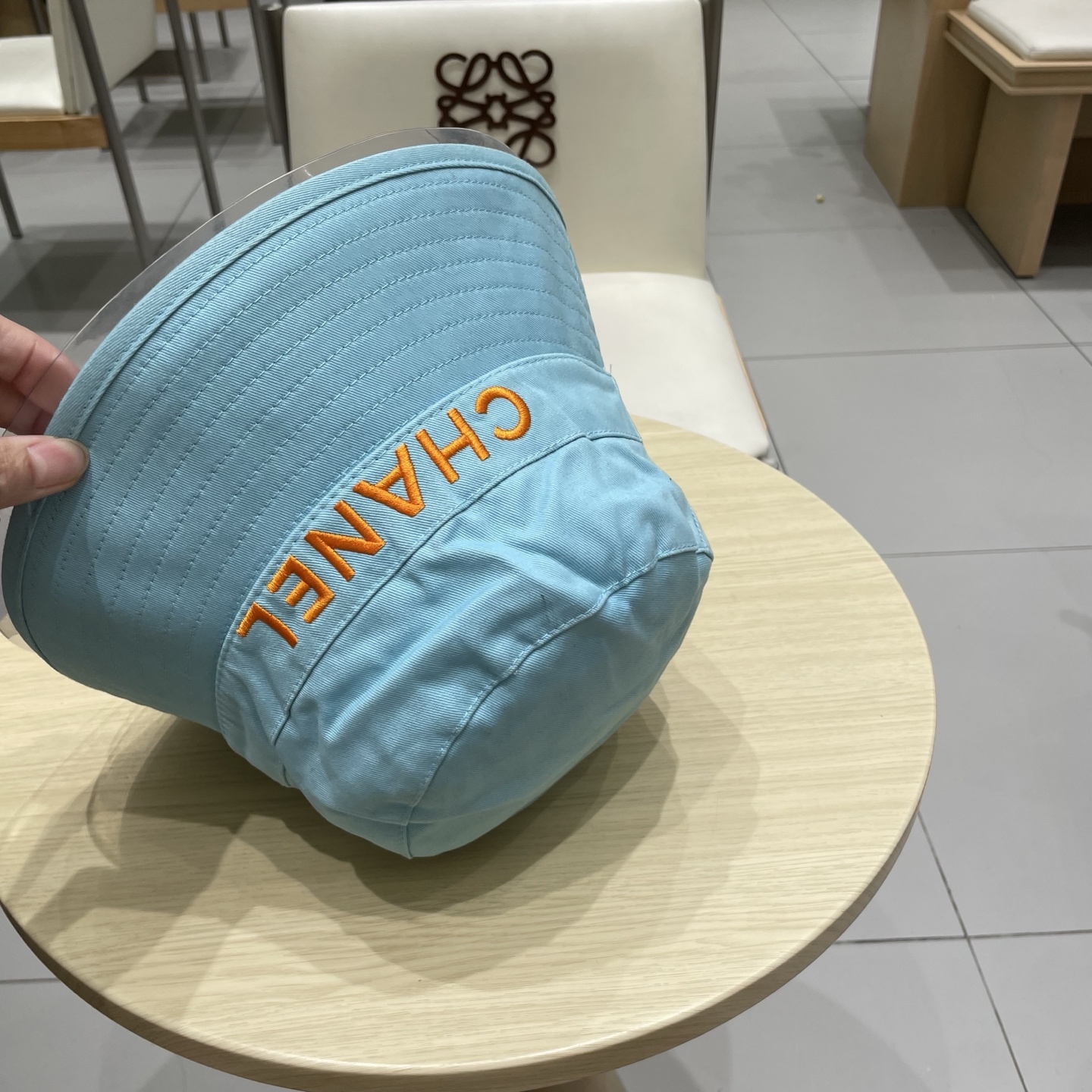 香奈儿CHANEL 新品渔夫帽，小香经典简约，时尚休闲设计