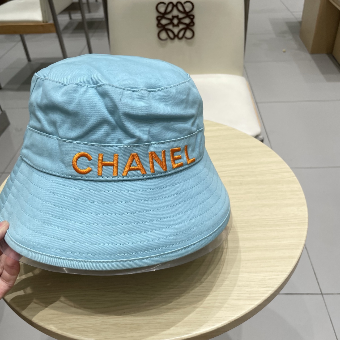 香奈儿CHANEL 新品渔夫帽，小香经典简约，时尚休闲设计